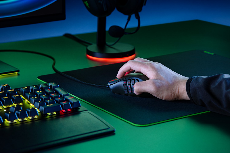 Picture of Razer Naga X 16-Button MMO Gaming Mouse RZ01-03590100-R3M1